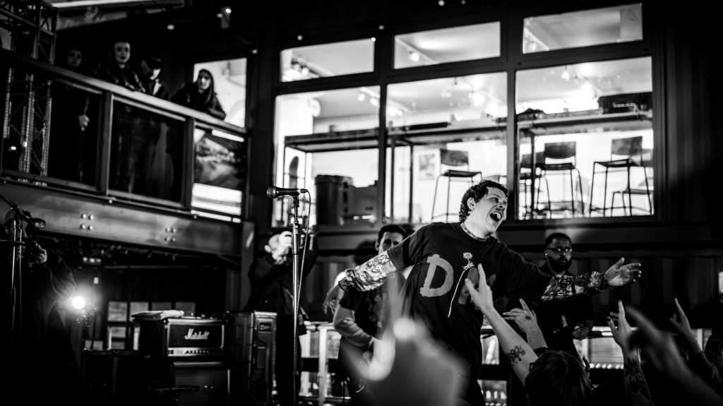 Basement - Projekts, Manchester: Live Review : At The Barrier